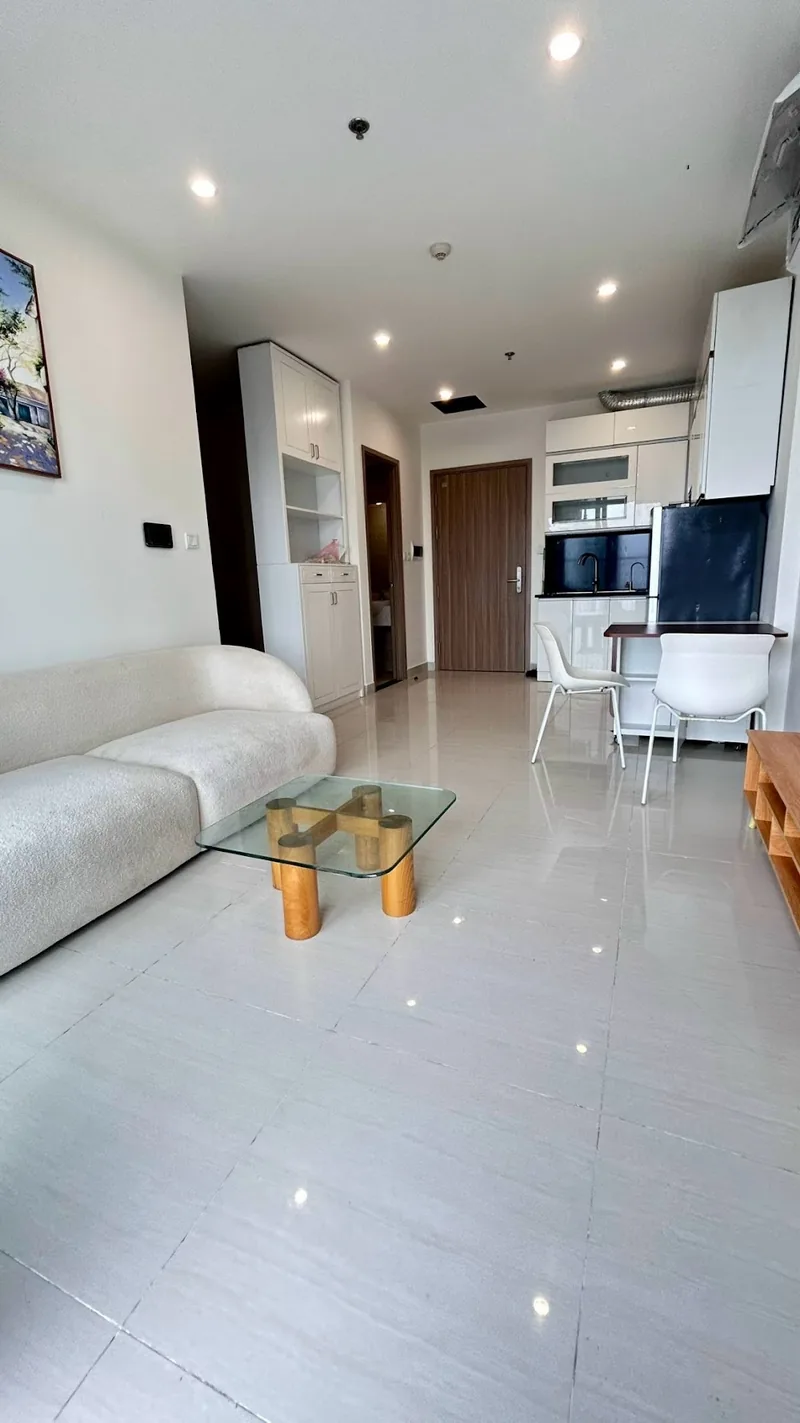 Cho thuê 1 Ngủ + S401 Vinhomes Smart City 43m2