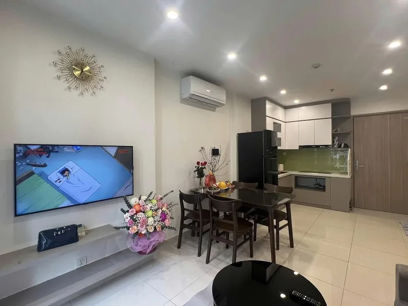Cho thuê 1 Ngủ + S106 Vinhomes Smart City 43m2