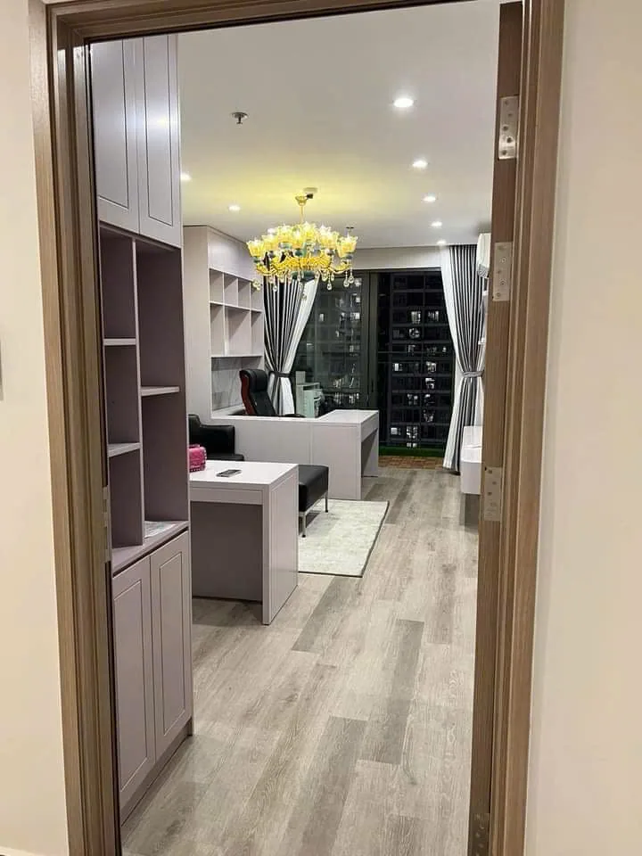 Cho thuê 1 Ngủ + S201 Vinhomes Smart City 43m2
