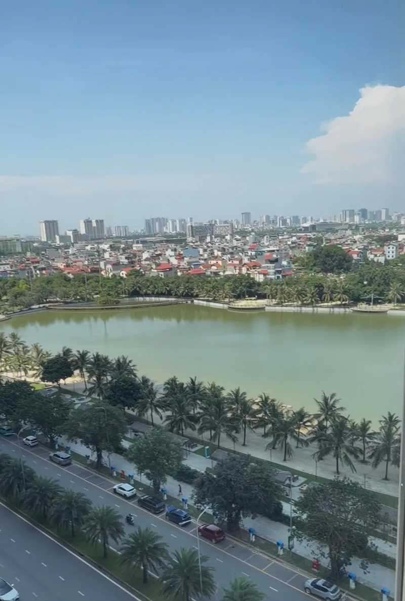 Cho thuê 2 Ngủ + MasB Vinhomes Smart City 63m2