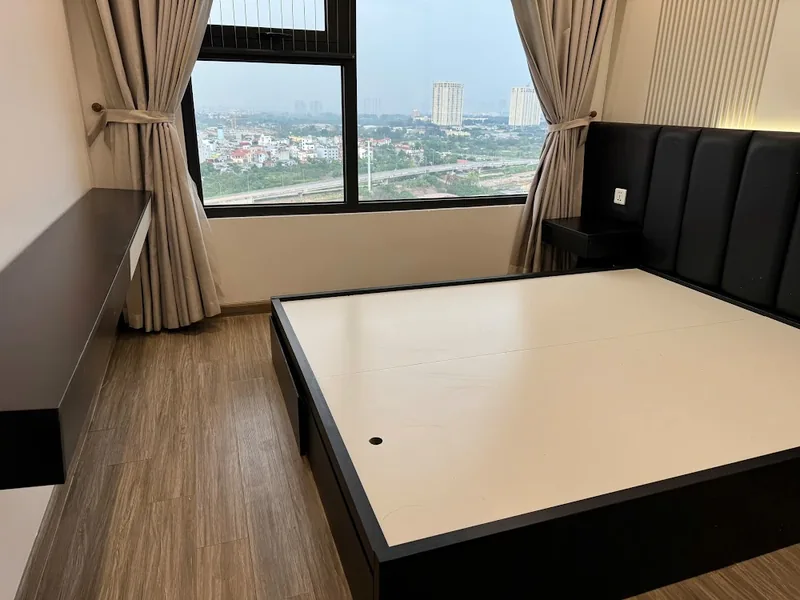 Cho thuê 2 Ngủ S101 Vinhomes Smart City 54m2